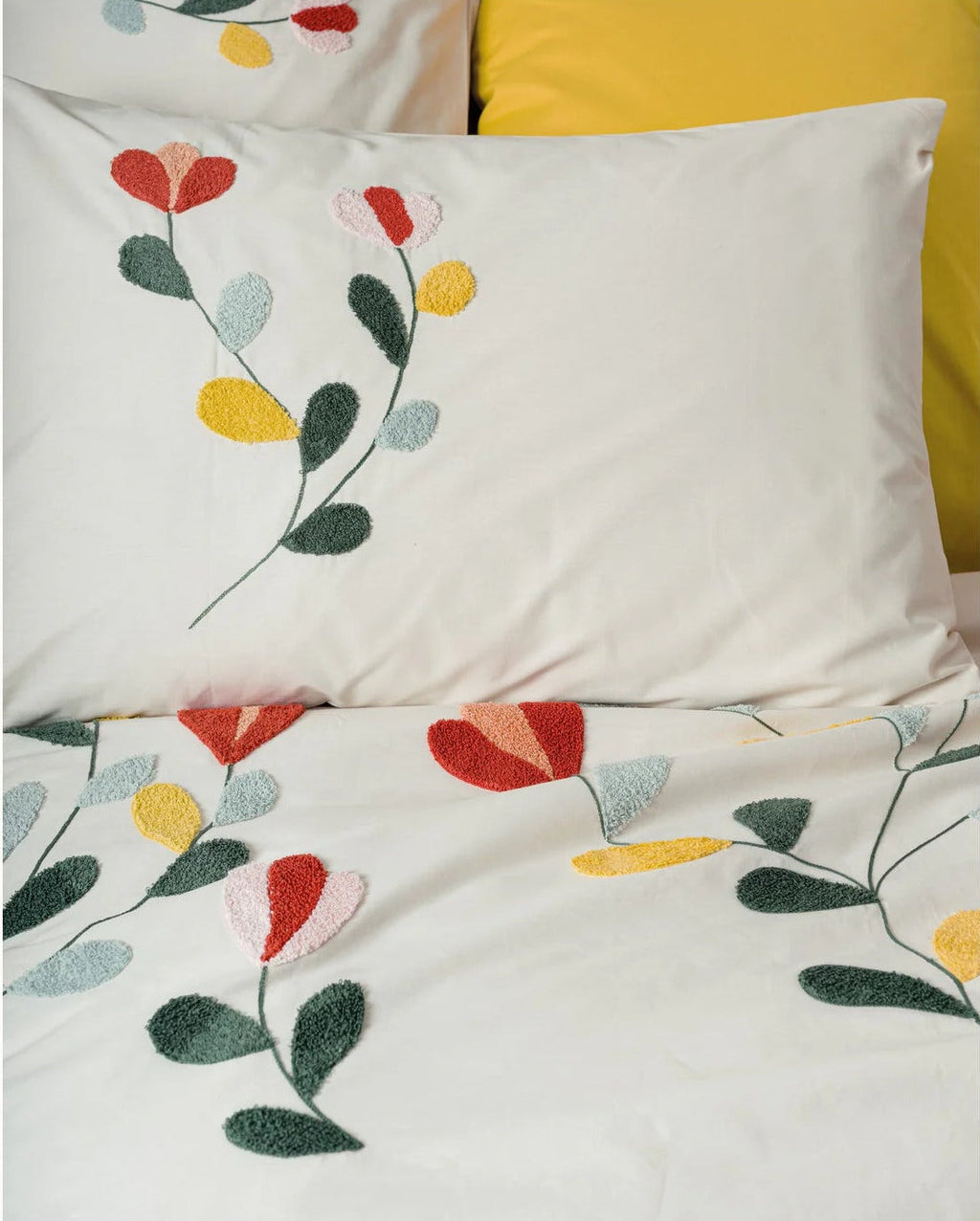 Embroidery bloemen detail